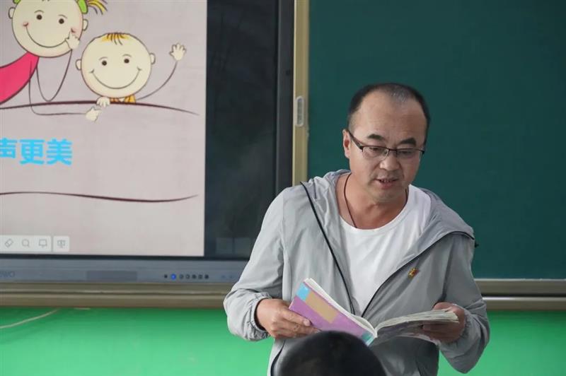 治多教師用堅(jiān)守精神扎根基層，點(diǎn)亮教育的希望明燈